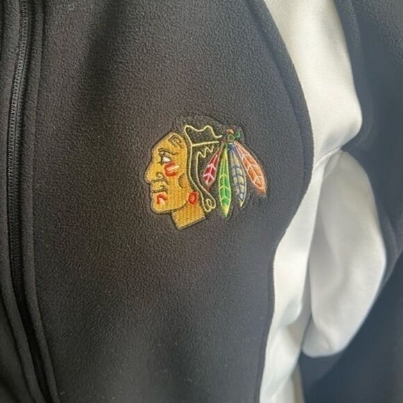 Chicago Blackhawks Like Brand New Women’s Medium Fleece Jacket with Pockets - Picture 3 of 8